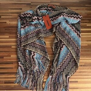 NWT Missoni Metallic Zig Zag Poncho Shawl Scarf